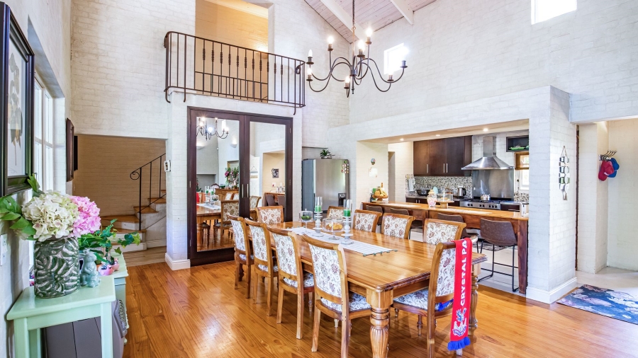 5 Bedroom Property for Sale in Constantia Western Cape